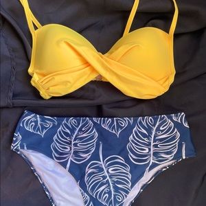 Cupshe tropical bikini New with Tags